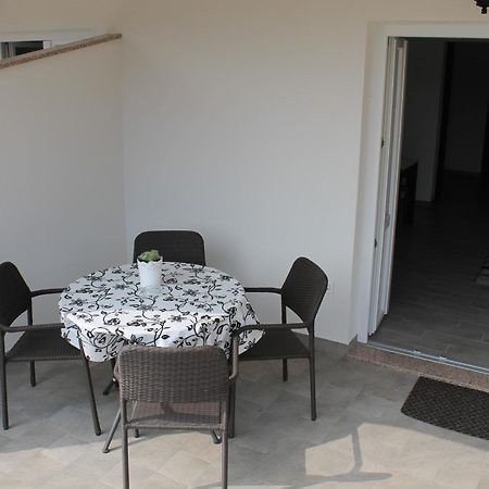 Apartmani Mladenka Malinska Exterior foto