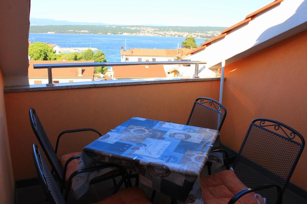 Apartmani Mladenka Malinska Exterior foto