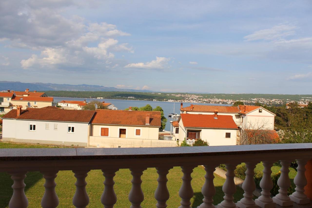 Apartmani Mladenka Malinska Exterior foto